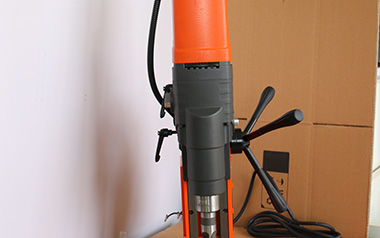 磁力鉆的空心鉆頭出現(xiàn)卡芯的情況應(yīng)該如何處理？